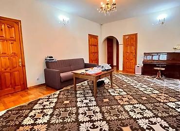 Долгосрочная аренда домов: 350 м², 7 комнат — 12
