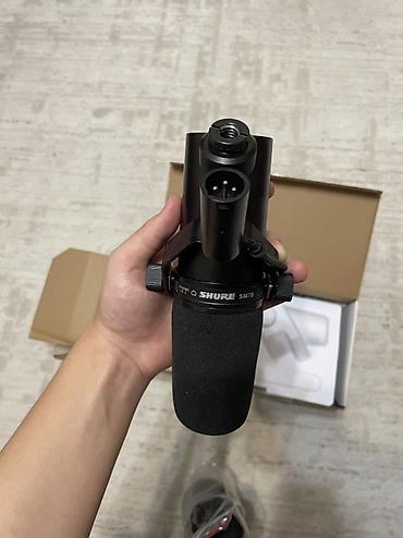 Студийные микрофоны: Микрофон - Shure SM7B и Кронштейн для микрофона - BOYA BY-BA30. Цена — 3