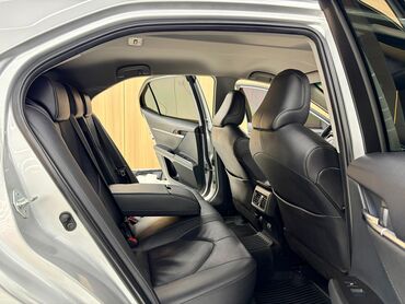 Toyota: Toyota Camry: 2021 г., 2.5 л, Автомат, Бензин, Седан — 6