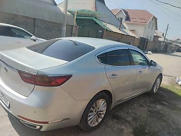 e klass: Kia Cadenza: 2017 г., Седан — 3