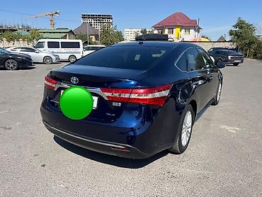 вмятина: Toyota Avalon: 2013 г., 2.5 л, Вариатор, Гибрид, Седан — 1