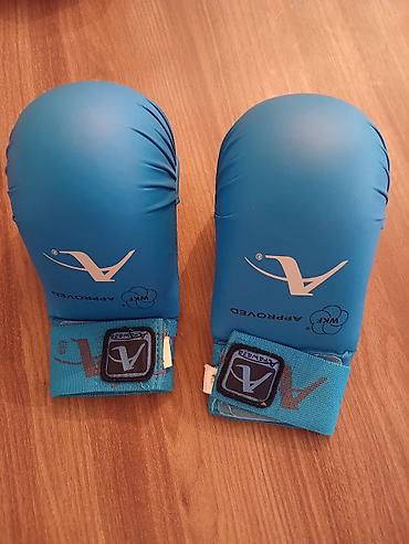 cemodan satilir: 🥋 Satılır: Karate əlcəkləri (WKF Approved) Mavi rəngli karate — 2