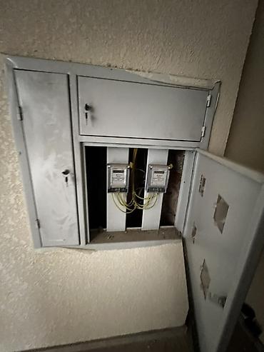 Продажа помещений свободного назначения: Срочно проадаю за кв/м 790$. Общий площадь 76 кВ/м 2-комнатная — 9