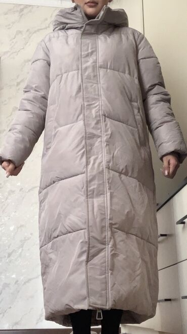 длинное трикотажное платье с капюшоном: Пуховик, Узун модель, Кабып тигилген, M