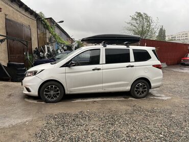 Changan: Changan : 2019 г., 2 л, Автомат, Бензин, Минивэн