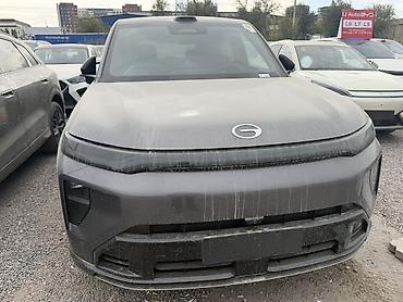 byd yuan up transcendent: Кроссоверы и внедорожники, представленные на фото: - Электро- и — 1
