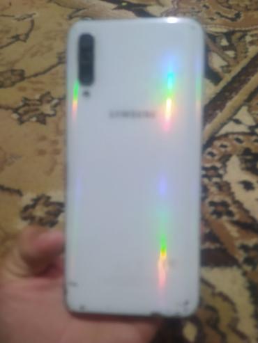 чехол на редми 10 с: Samsung Galaxy A30, Б/у, 128 ГБ, цвет - Белый, 2 SIM — 3
