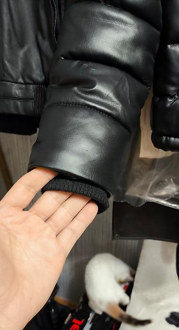 Kurtkalar: Kurtka, Bolonka, Qış, Guess, S — 6