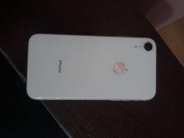 повербанк для айфона: IPhone Xr, Колдонулган, 64 ГБ, Ак, Каптама, 100 %