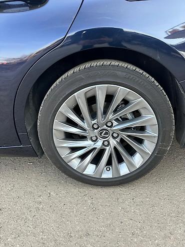 Lexus: Lexus ES: 2023 г., 2.5 л, Гибрид — 14