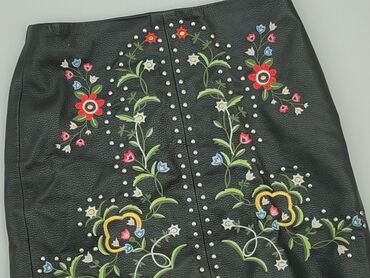 spódniczka rozkloszowane w kwiaty: Skirt, Bershka, S (EU 36), condition - Fair