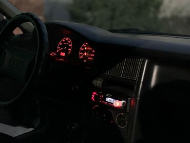 ауди 80в4: Audi 80: 1988 г., 1.8 л, Механика, Бензин, Седан