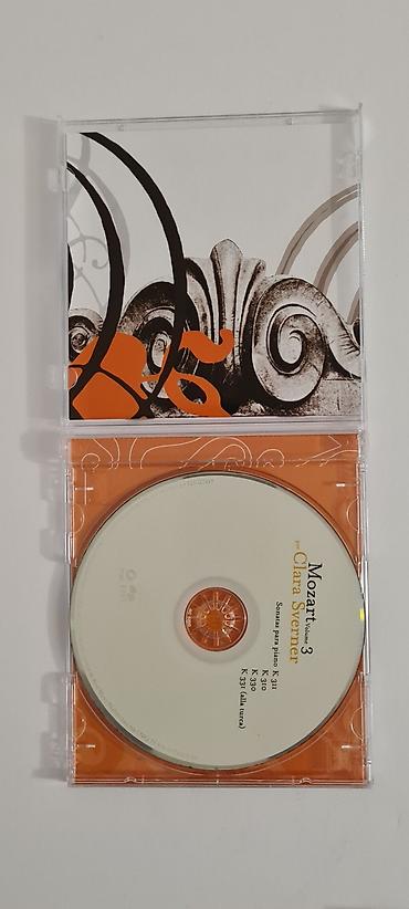 Kasete, CD i DVD: ★ Na prodaju kolekcija od komplet 5 kompakt diskova "Mozart por Clara — 6