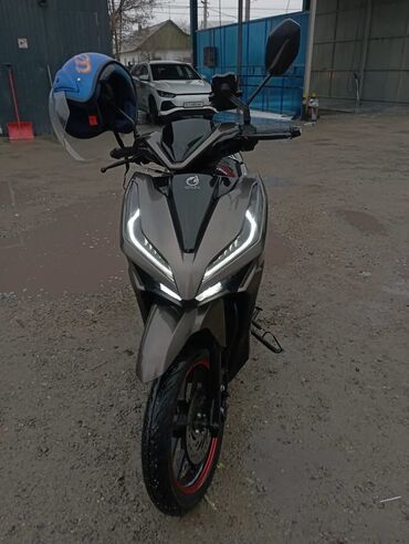 арзан скутерлер: Скутер Honda, 150 куб. см, Бензин, Колдонулган