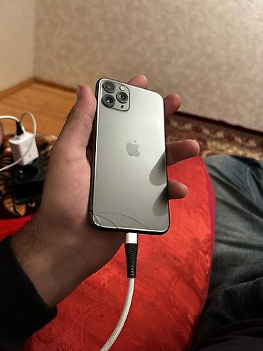Apple iPhone: IPhone 11 Pro, Gümüşü, Face ID — 2