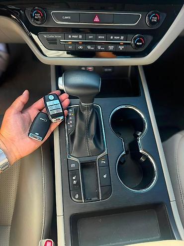 багажник на хариер: Kia Carnival: 2019 г., 2.2 л, Автомат, Бензин, Минивэн — 7