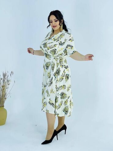 Повседневные платья: Платье.
в стиле max mara .
размеры: 52.
Платная доставка по городу — 10