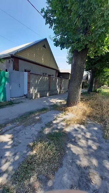 Продажа коттеджей и домов: Продаю!!! Дом из жженного кирпича в районе рынка Дордоя, по ул — 1