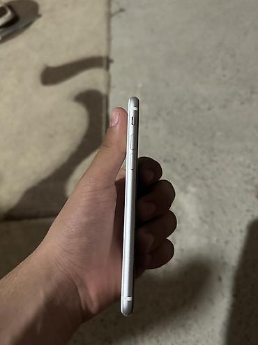 Apple iPhone: IPhone SE 2020, 64 GB — 4