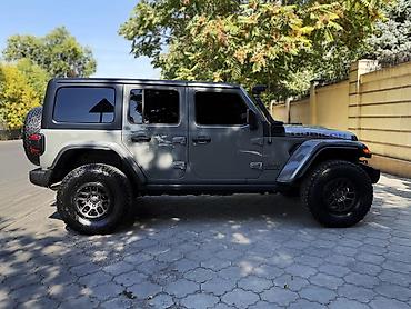 бампер на 2106: Jeep Wrangler: 2023 г., 3.6 л, Автомат, Бензин, Внедорожник — 4