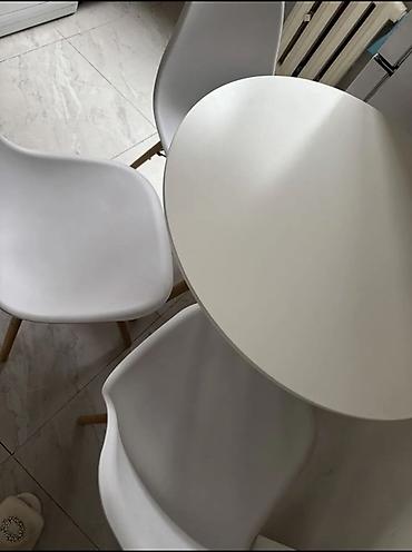 study table: Круглый обеденный комплект в сканди-стиле: стол + 4 стула. Диаметр — 2