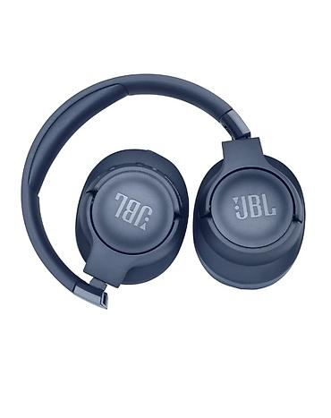 bluetooth qulaq: JBL simsiz qulaqlıq – over‑ear tip, mavi rəng. - JBL imzalı güclü səs — 3