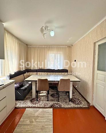 Продажа коттеджей и домов: 🏠Продаётся дом в с. Сокулук, верхняя зона 🟡Комнаты: 3 🟡Участок: 9 — 7