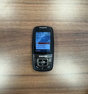 samsung not telefonlar: Samsung D600, Düyməli
