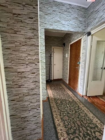 сдаю комнату в частном секторе: 2 комнаты, 54 м², 105 серия, 4 этаж, Косметический ремонт