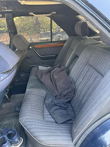 1221 2: Mercedes-Benz E-Class: 1989 г., 2.3 л, Механика, Бензин, Седан — 3