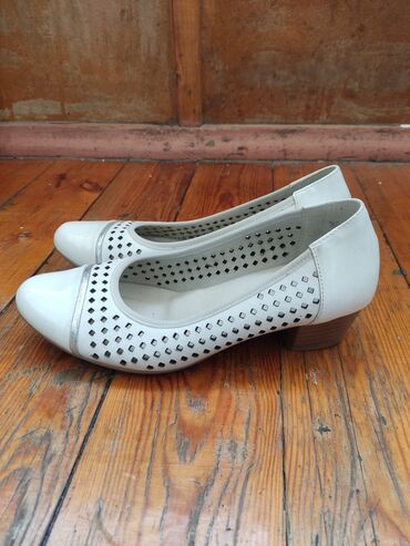 Туфли: Обувь из Европы, остались остатки размер 36-37 успейте приобрести по — 24