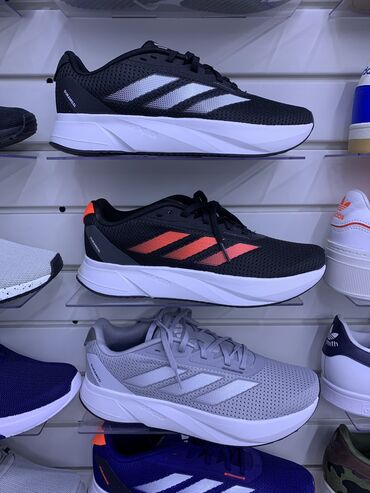 Кроссовки и спортивная обувь: Кроссовки мировых брендов Мы уже 7 лет радуем клиентов оригинальной at lalafo.kg — 28 Кроссовки и спортивная обувь: Кроссовки мировых брендов Мы уже 7 лет радуем клиентов оригинальной — 28