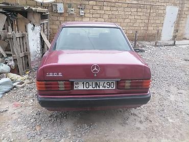 masinlar mersedes: Mercedes-Benz 190 (W201): 2 l | 1993 il Sedan — 1