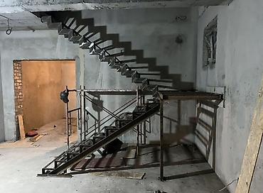 Металлические лестницы: Металлическая лестница Для дома, Бесплатная доставка, Стиль: Лофт — 68
