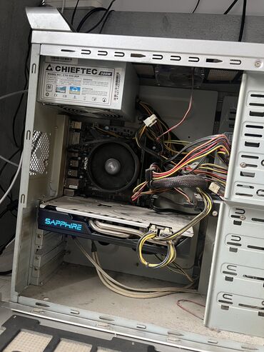 kuvalo za caj cena: Gejming kompijuter Saphhire RX 580 Nitro Za sve ostale