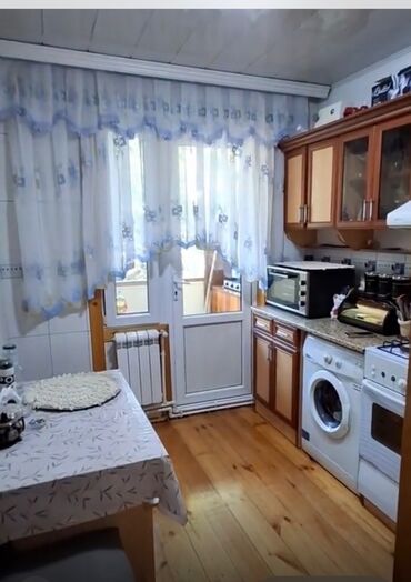 Köhnə tikili: Mingəçevir, 3 otaqlı, Köhnə tikili, 56 kv. m -da lalafo.az — 8 Köhnə tikili: Mingəçevir, 3 otaqlı, Köhnə tikili, 56 kv. m — 8