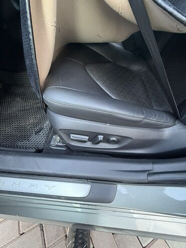 Toyota: Toyota Camry: 2022 г., 2.5 л, Автомат, Гибрид, Седан — 9