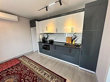 прадаю дом ак босого: 3 комнаты, 90 м², 3 соток, Бишкек, Ак-Босого ж/м Собственник — 6