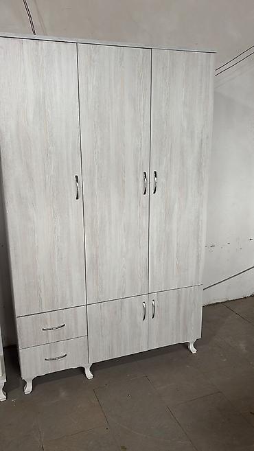 plastik şkaf: 3 qapi dolab 165 azn — 1