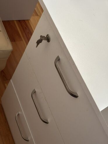 Manikür, pedikür aparatları: Manikür masası və avadanlıq seti - Ağ rəngli manikür masası: geniş iş — 6