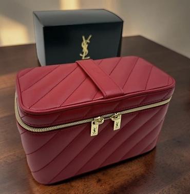 YSL (Yves Saint Laurent) qırmızı makiyaj/aksessuar çantası -