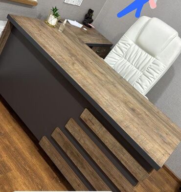 Soyuducular: Ofis stolu yaxsi vezyetde 260 azn kreslo 170 m unvan Ecemi Aylin84