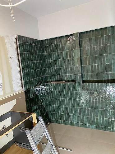 Укладка плитки: Резка плитки, Подготовка стен для укладки, Подготовка стен для грунтовки | Керамическая плитка, Керамогранитая плитка, Стеклянная плитка | Горизонтальная укладка, Вертикальная укладка, Диагональная укладка Больше 6 лет опыта — 11