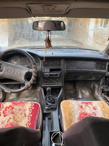 Audi: Audi 80: 1989 г., 1.8 л, Механика, Бензин, Седан — 6