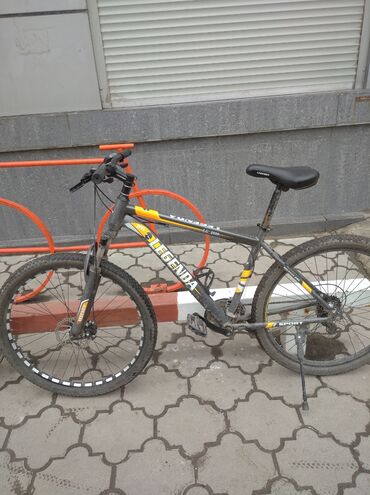 покупаю велосипед: Рама17 колеса 27 передный тормоз есть заднего нету к сожалению