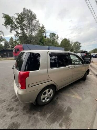 Toyota: Toyota Raum: 2005 г., 1.5 л, Автомат, Бензин, Универсал — 3