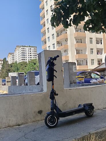 variator sürətlər qutusu: Kingsong n12 pro scooter maksimal surət 60 cox idel vəziyyətdədir