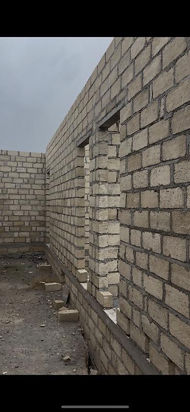 hovsanda heyet evler: 5 otaqlı, 15 kv. m, Təmirsiz — 2