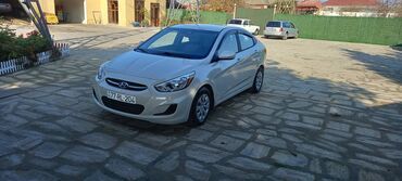 Hyundai: Hyundai Accent: 1.6 l | 2015 il Sedan