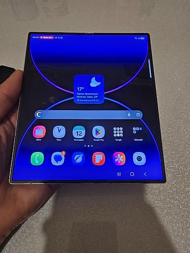 sam agac: Samsung Galaxy Z Fold 6, 256 GB, rəng - Gümüşü, Barmaq izi — 1